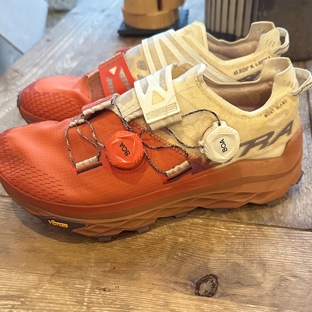 Altra barely won’t Mont Blanc Boa Orange and Cream Athletic Shoes